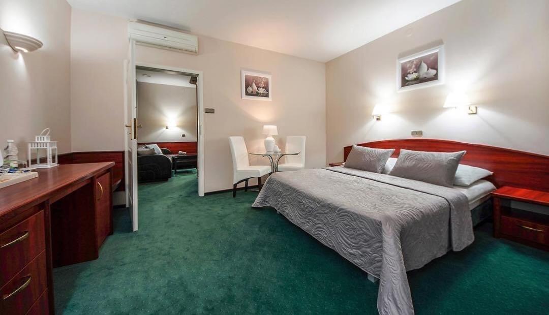 Sara Hotel Koło